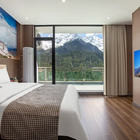 Feronia Hotel (Bome)