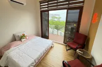 Suncoast Villas Hotels in Magalang