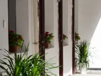 Tanchang Fangcaoyuan Hotel Hotels near Hadapu Railway Station