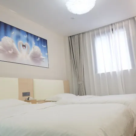 Shuifu Dongjin Business Hotel