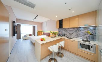 Lv Feng Hotel (Qingdao Wusi Square The Mixc)