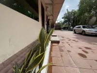 Airport INN - 停車場