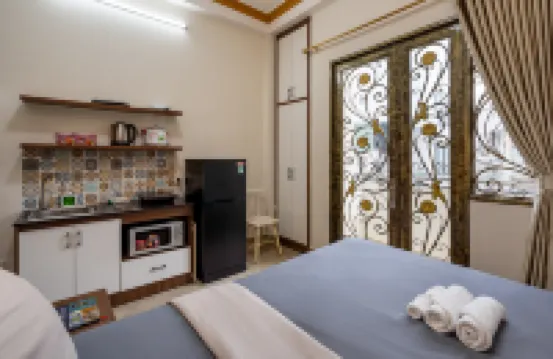 Hearth and Home De Tham（距離 Bui Vien 酒吧街 5 分鐘） 鄰近碧文街的酒店