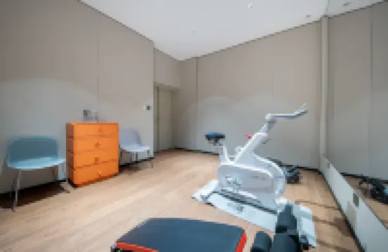 AHS Awake Hotel (Xi'an Bell and Drum Tower Huimin Street  Store)