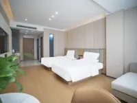 Colorful Danxia Mountain View Meiju Hotel Hotels in Linze