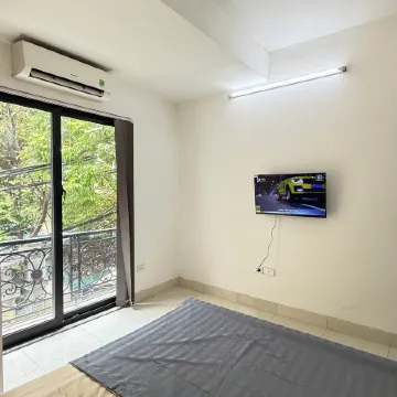 Era Apartment Kham Thien Отели рядом с достопримечательностью «Центральный Цирк»