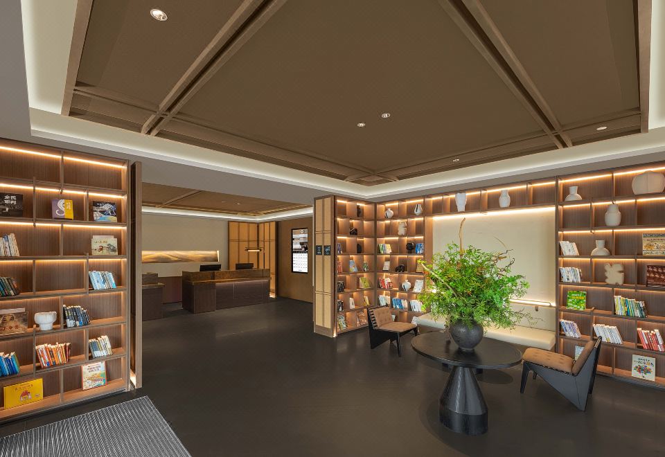 4. 아투어 호텔 셰..