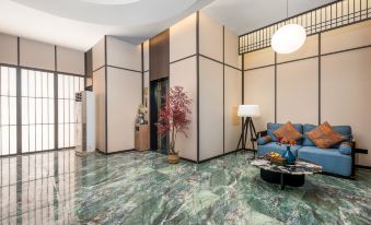 Huayi Qingju Hotel (Shenzhen North Railway Station)