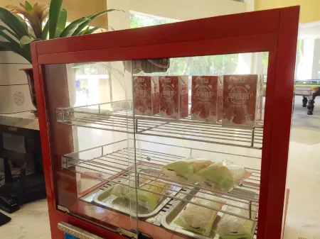 Xiongwei Hotel Отели рядом с достопримечательностью «Panlong (Dragon) Cave»