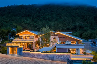 騰沖東坡宋式美學溫泉飯店(和順古鎮店) 李氏宗祠附近的飯店