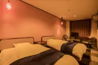 Ooedo Onsen Monogatari Yamanaka Saichoraku Hotels in der Nähe von Kakusenkei Park