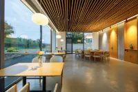 Floral Hotel·Juntang Valley Hotel(Maoshan Dongfang Salt Lake City Store)