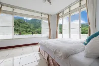 Metiyuan - balcony