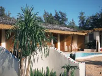 Wanning Jump House Surf Homestay (Xinqun Bay) Hotels near Baodingwan