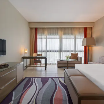 Park Arjaan by Rotana Abu Dhabi Отели рядом с достопримечательностью «Торговый центр Mazyad»