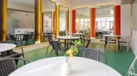 Blue City Rongshe Yinxiang Intelligent Hotel