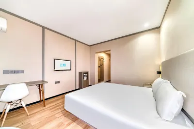 Yunqi Hotel (Ningbo University Road Lin Market) Hotels in University of Ningbo