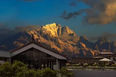 Bantang Zuoyou · Guanshan Jianxue · Private Hot Spring Healing Hotel (Baisha Ancient Town Branch) Hotels in Baisha old town/FOLIDAY Town Lijiang Mediterranean Resort