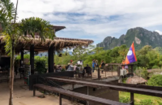 Ban Laos Guesthouse Hotels near ສະຖານີວັງວຽງ