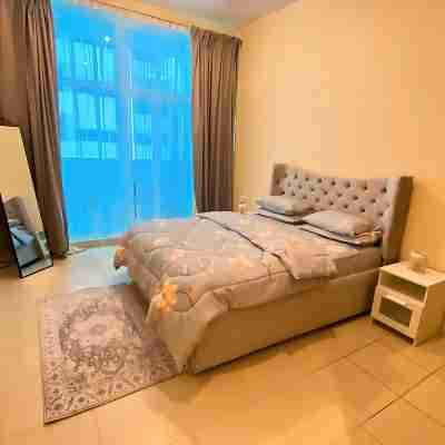 Stylish Serene 2BHK in the Heart of the City Rooms