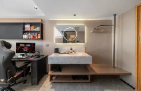 Lazy Cat Esports Hotel (Fuzhou Drum Tower Sanfang Qixiang Branch)