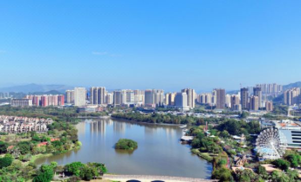 Venus Royal Hotel (Wuzhou Railway Station Meiguihu Park Branch)