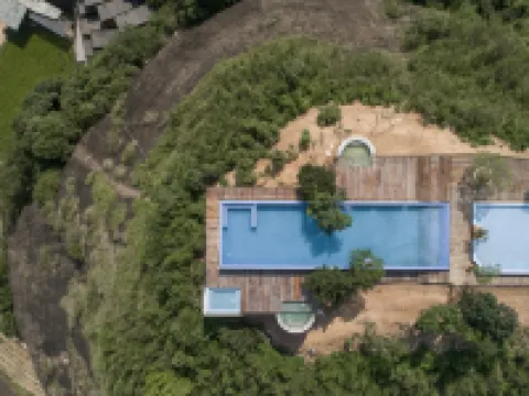 Zizai Pingjiang Wild Luxury Resort Hotéis em Pingjiang