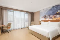 Vienna Hotel (Fuzhou Minhou Qingkou Automobile Town)