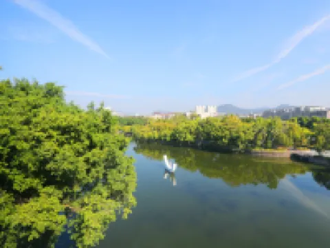 โรงแรมแพลตินั่ม เหมยโจว (สาขา ถนนเก่าเจียงเป่ย) โรงแรมใกล้มหาวิทยาลัยเจียงเป่ย