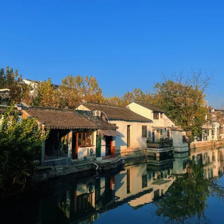 Suhe Xiaozhu · Encounter Riverside Boutique Homestay Отели рядом с достопримечательностью «Музей Сучжоу»