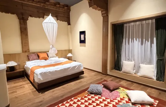 嶺國後裔唐卡藝術酒店