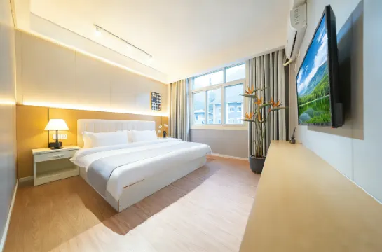 Hailuogou Yueshanju Garden Vacation Apartment (Moxi Town)