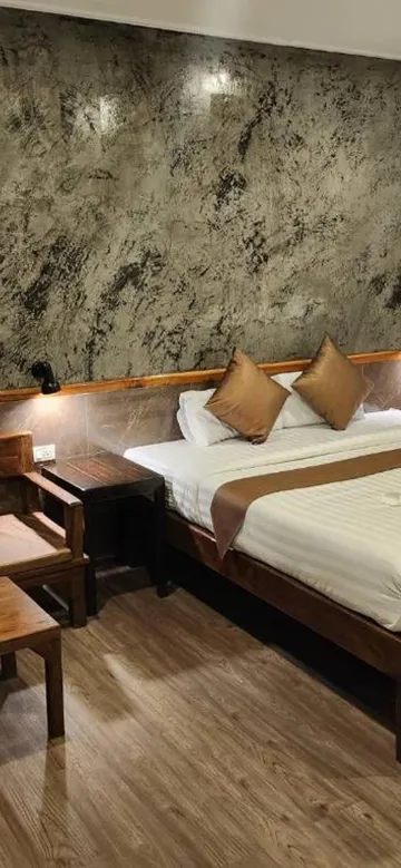 ห้องดีลักซ์ เตียงใหญ่ 1 เตียง