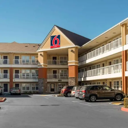 Studio 6 Extended Stay Sacramento Arden Way CA Отели рядом с достопримечательностью «Арден Фейр Молл»