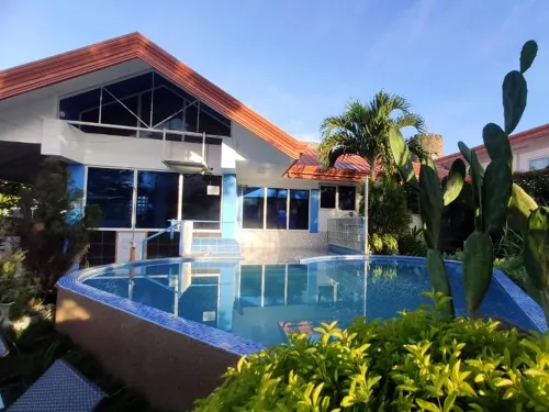 Seaview Beach Resort Dumaguete Beachfront - Bãi đậu xe
