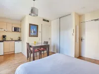 Appart'hôtel Odalys City Olympe Hotels in Antibes