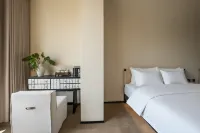 Mile Bandu · Guyu Private Hot Spring Homestay (Huquan Ecological Park Mid-mountain Hot Spring) - Balcony