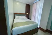 โรงแรม วินดี้ ริดจ์ ทาไกไต - ที่มีสปา