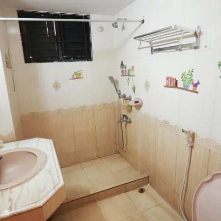 Chinese Hotel-Youth