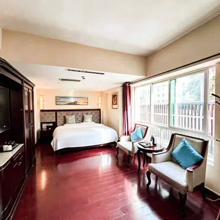 East Garden Spring Hotel