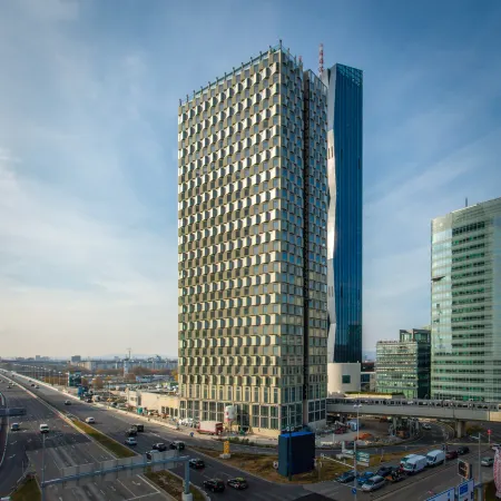 District Living Отели рядом с достопримечательностью «Башня Данубе»