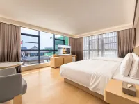 All Seasons Hotel (Guiyang Longdongbao Airport Duocai Guizhou City Branch) Hotels near Guiyang Airport