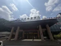 Wee light luxury hotel