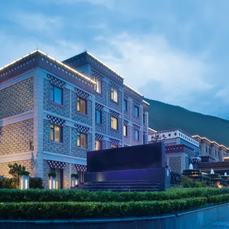 Risong Gongbu Hotel (Daocheng Yading)