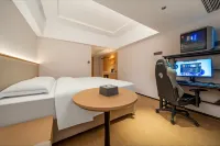 Leishen E-Sports Hotel (Nanning Xianhu Police Academy Dongfang Plaza) - Esports