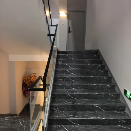 Hongrui Business Hotel