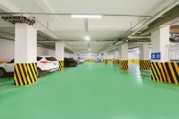 星河棲心ホテル（岷州不夜城） - 駐車場