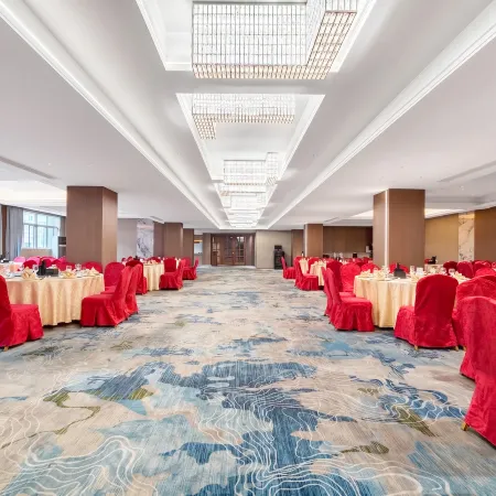 Huaqiao Dongfang Hotel