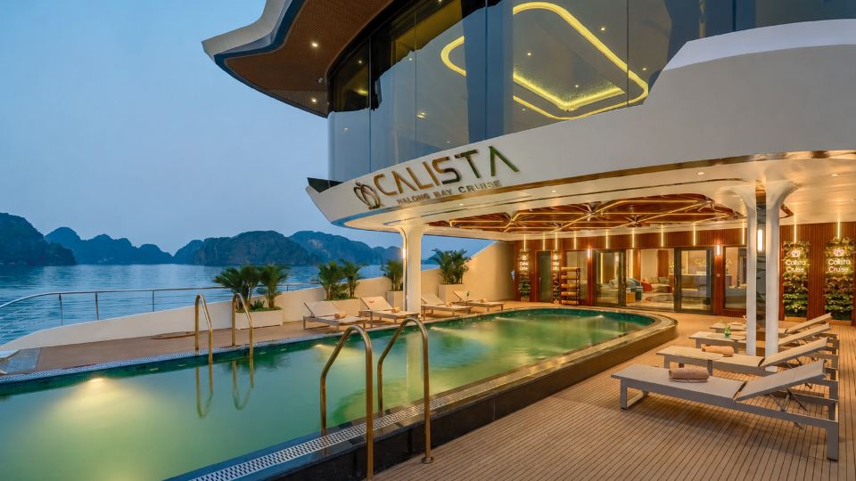 Calista Cruise - A Ha Long Bay Spectacle