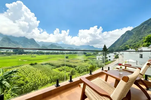 Fengzhong Yiyou Censhe Homestay (Xiana Hui Branch, Wanfenglin, Xingyi) - Balkon